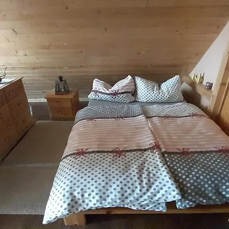 아파트 Im Traumhaus *